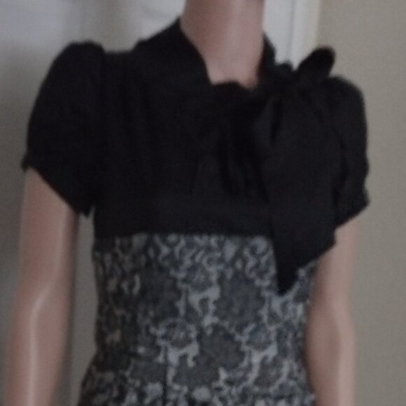 Rachael G. Black and Gray Floral Print Dress, Size 6 - Picture 12 of 14